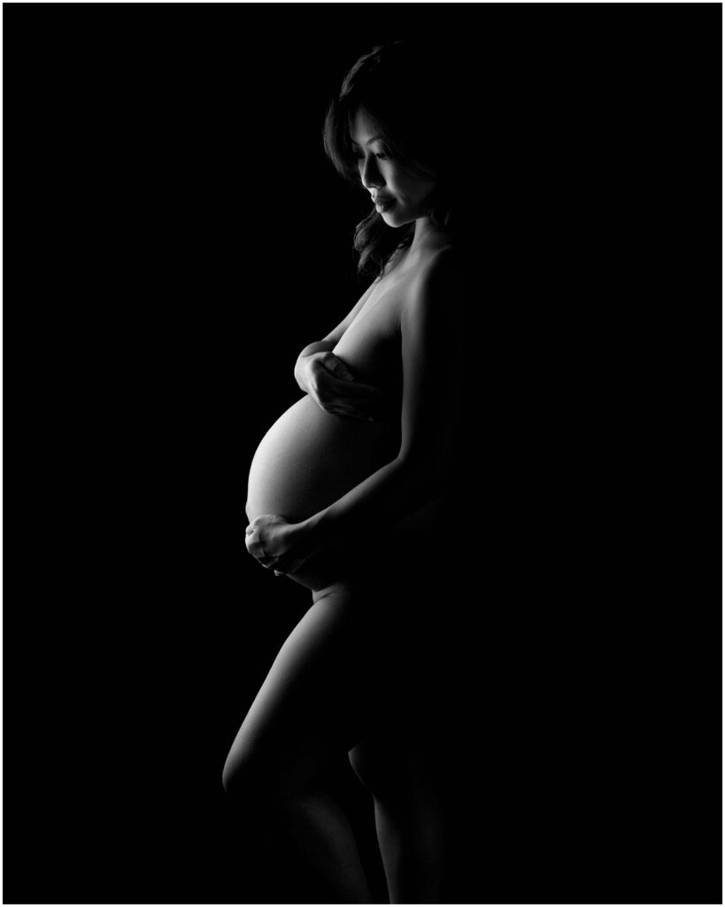 Nude Maternity Photoshoot